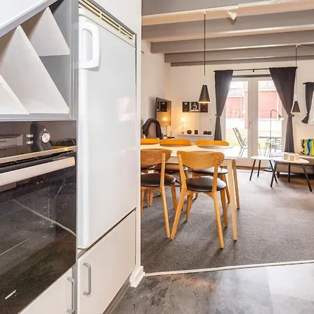 6 Person In Hadsund-by Traum