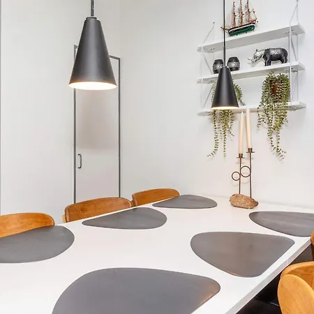 6 Person In Hadsund-by Traum *