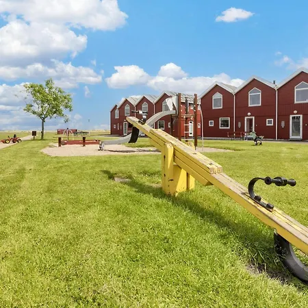 6 Person In Hadsund-by Traum